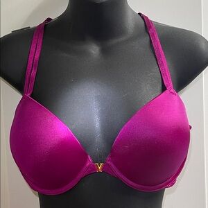 Victoria’s Secret Very Sexy push-up lace racerback front closure 38B V logo